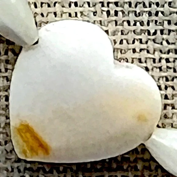 Vintage Heart-Shaped Shell Necklace With Mother Of Pearl Beads - Picture 6 of 12